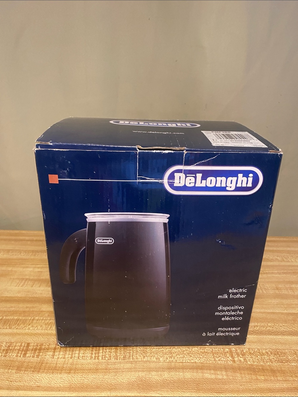 DeLonghi Electric Milk Frother Hot Cold Function Open Box new (Note)